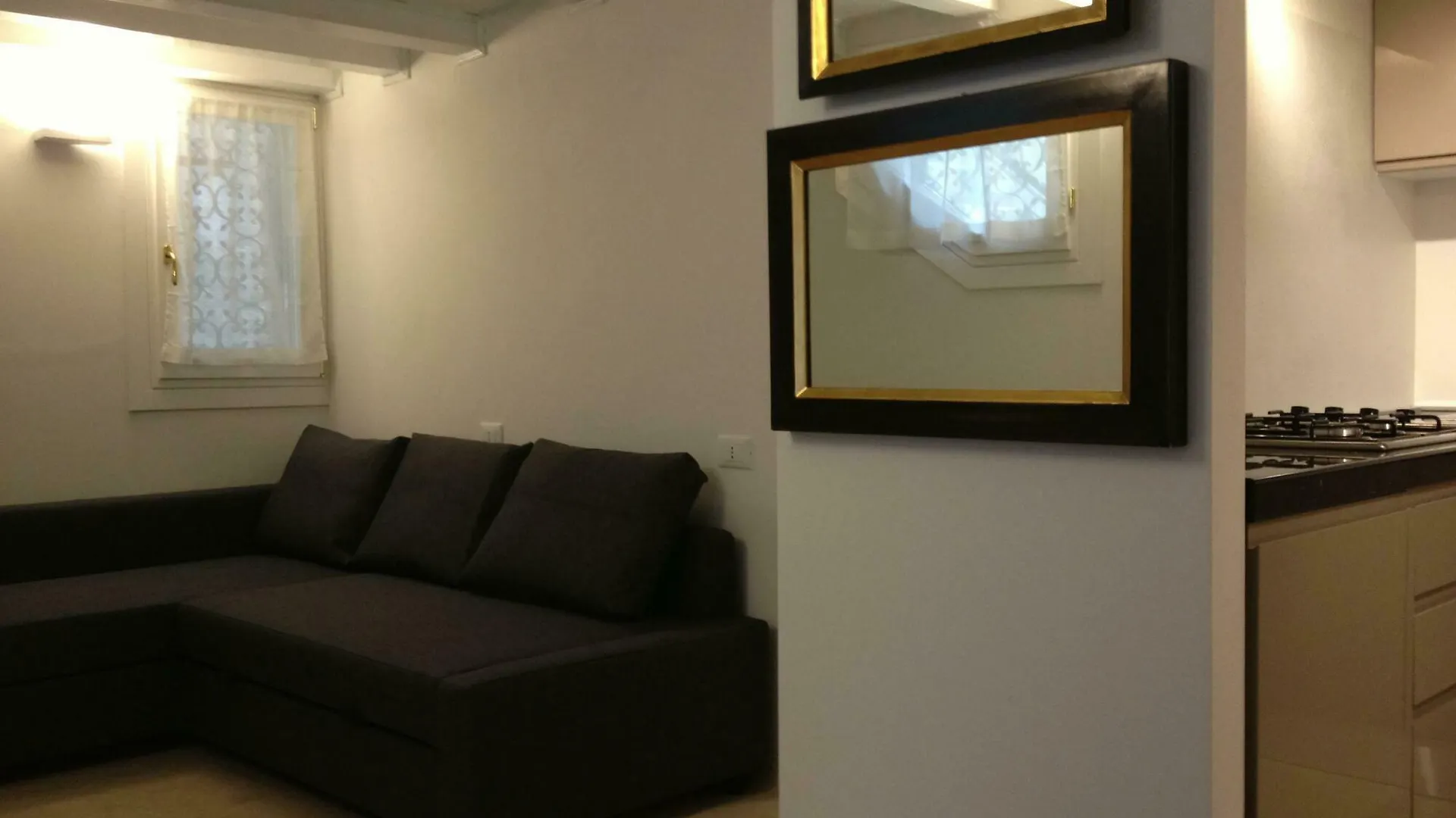 New Hotel Le Quai - Vieux Port Marseille