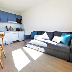 https://lannecien-centre-ville-netflix-wifi-disney.hotels-rhonealpes.com